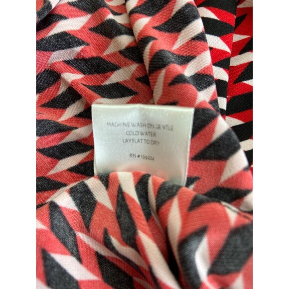 LBisse Red Geometric Wrap Dress Women’s  Stretch Knit Midi NWT Office Chic - Picture 6 of 10